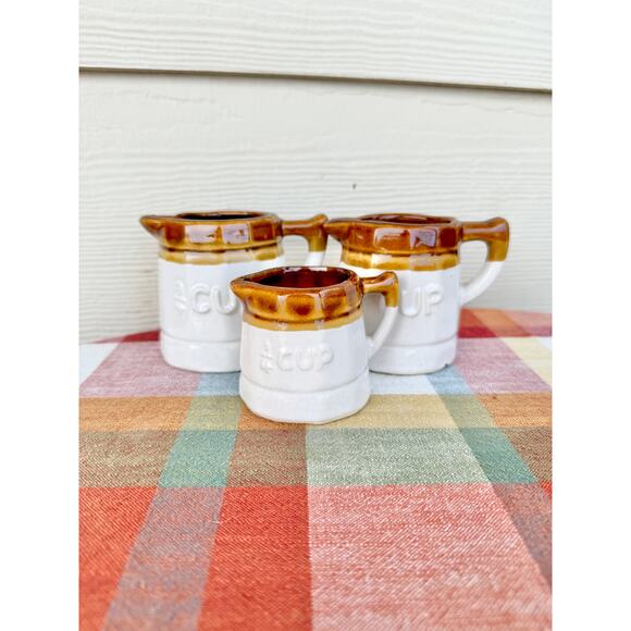 Stoneware Two Toned Brown Measuring Cup Set - Picture 2 of 4